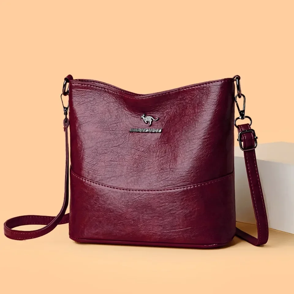 Мягкая женская сумка через пле – обзор и цена Luxury Bags Japan