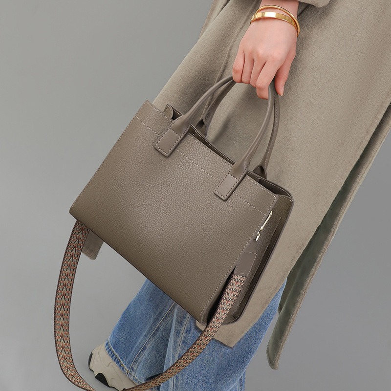 Сумка-сэтчел из натуральной ко – обзор и цена Structured Handbag Top Handle