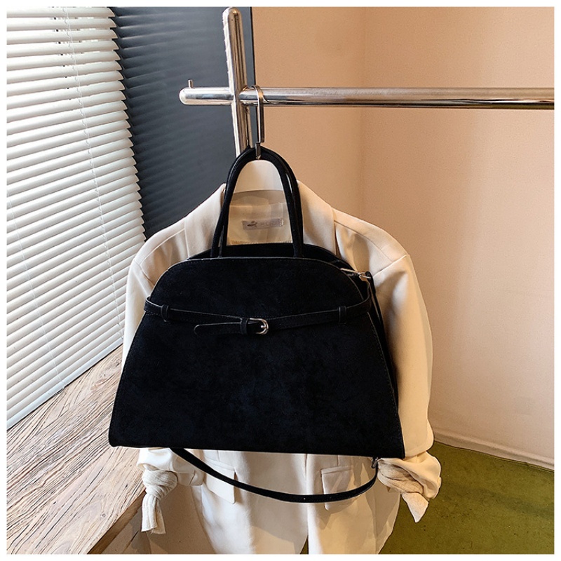 Структурированная сумка-клатч  – обзор и цена Structured Handbag Top Handle