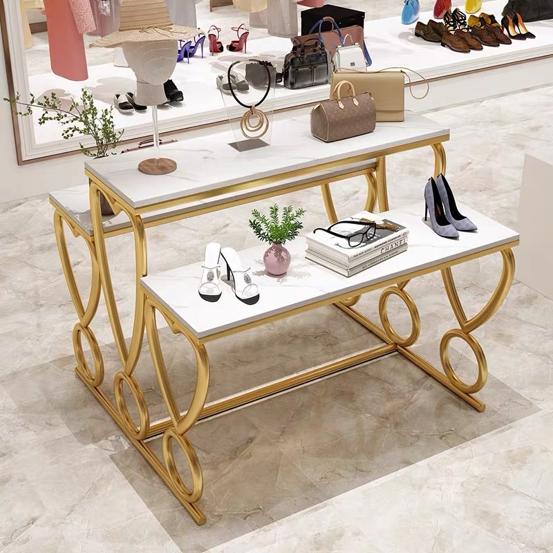 # Стеллаж для торгового центра – обзор и цена Luxury Bags In Store