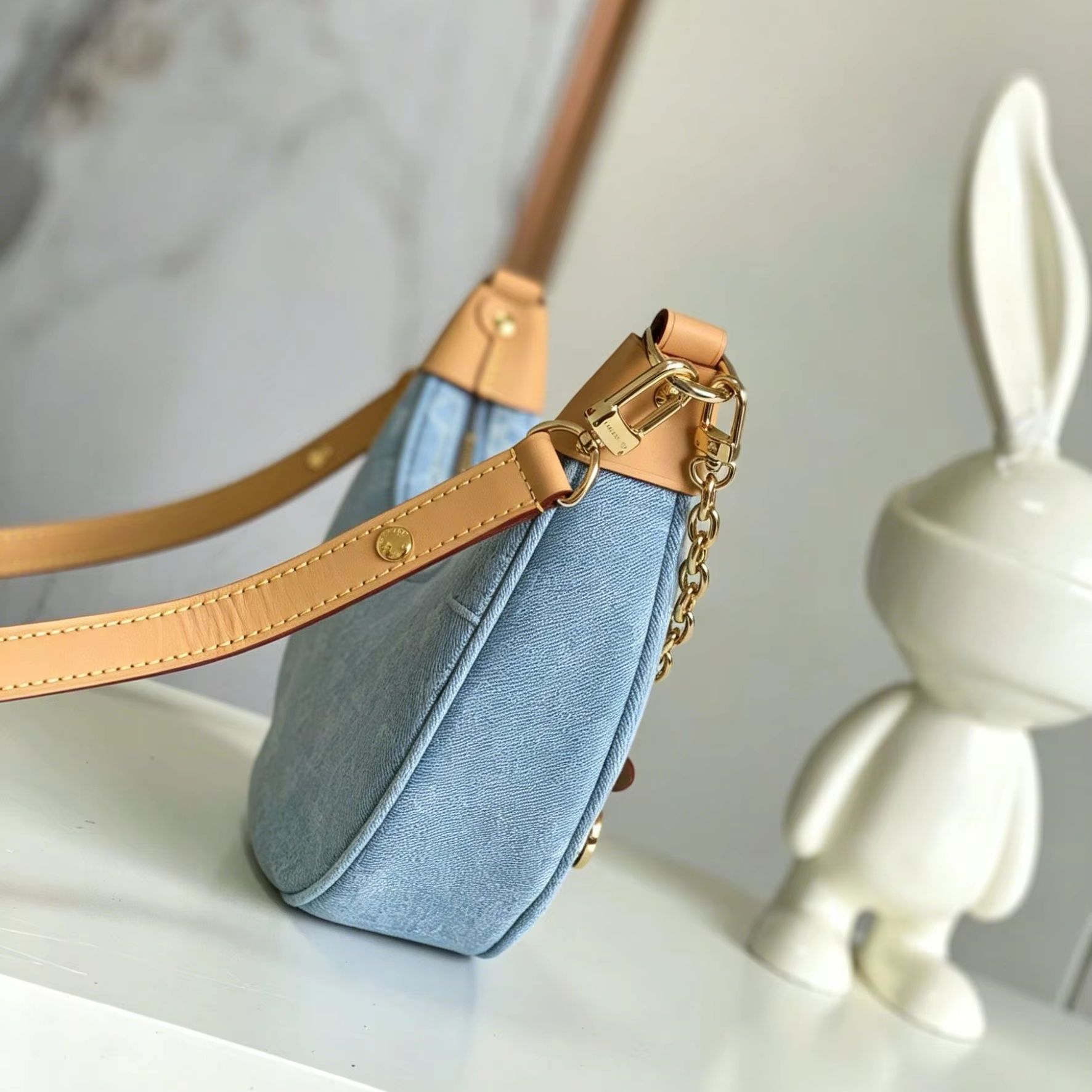 Светло-голубая жаккардовая джи – обзор и цена Luxury Bags Denim