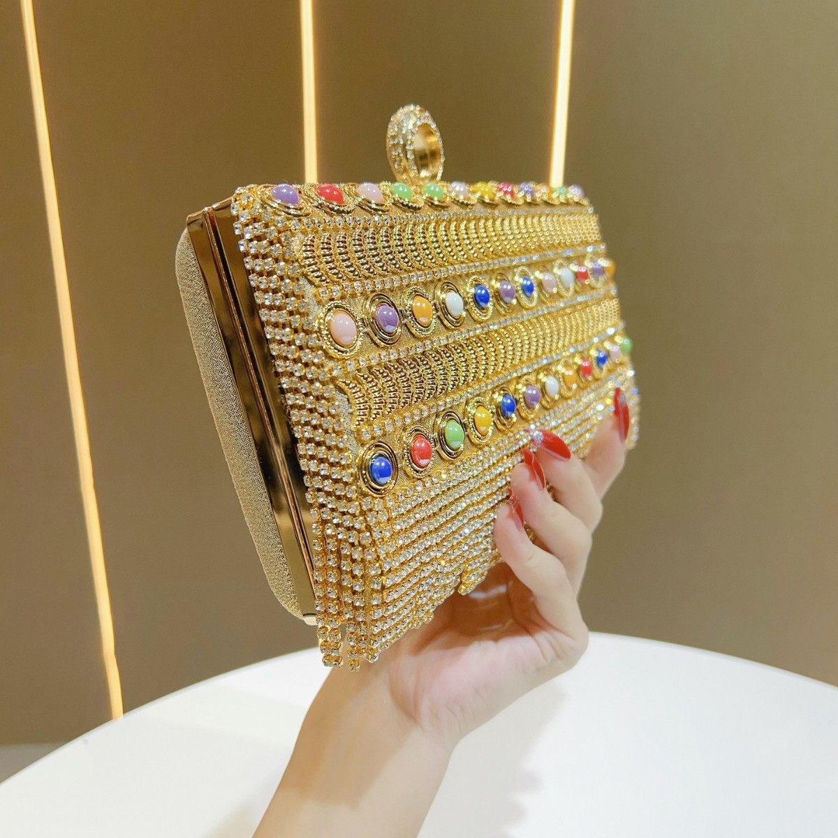 Роскошные вечерние сумки с кис – обзор и цена Luxury Bags Europe
