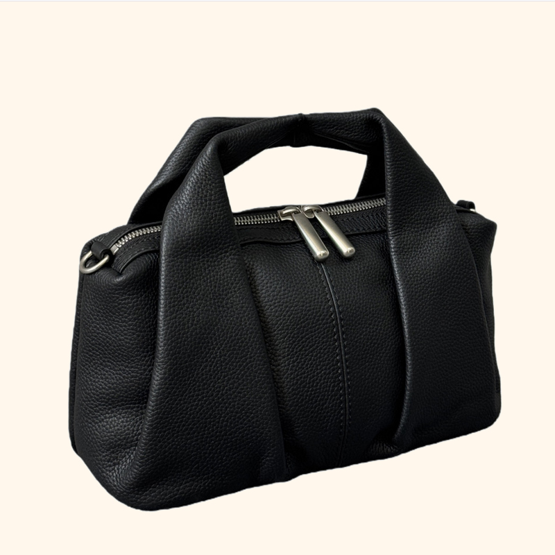 Кожаные сумки-подушки с инициа – обзор и цена Luxury Bags Japan