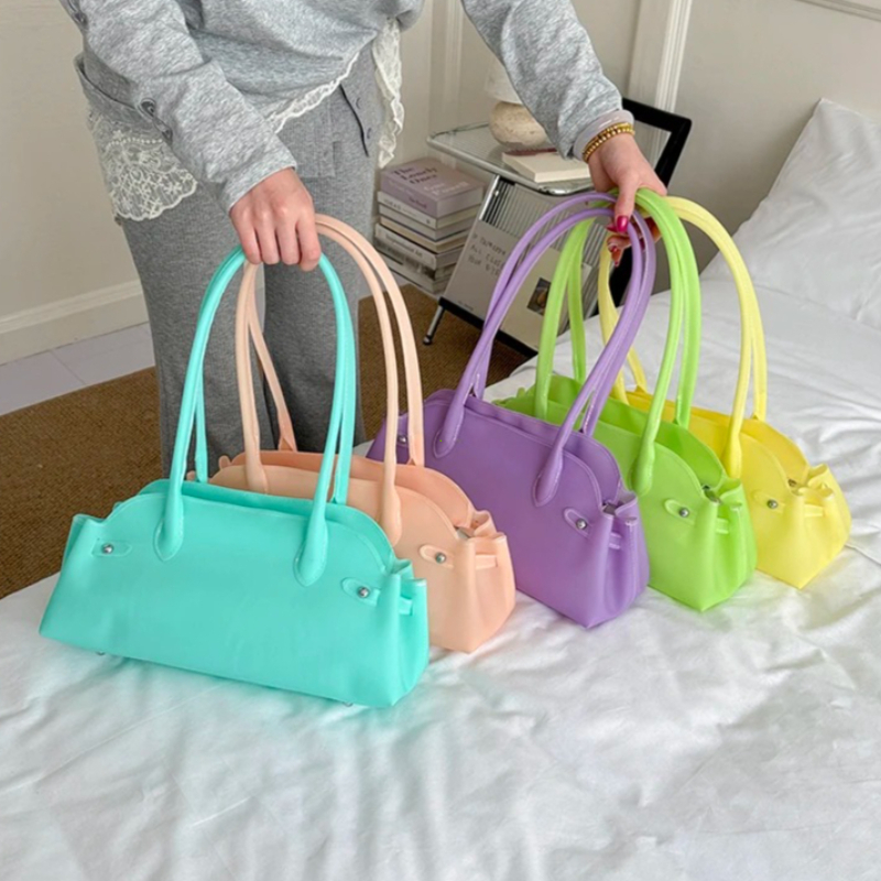 Женская сумка-тоут из ПВХ одно – обзор и цена Luxury Bags Coach
