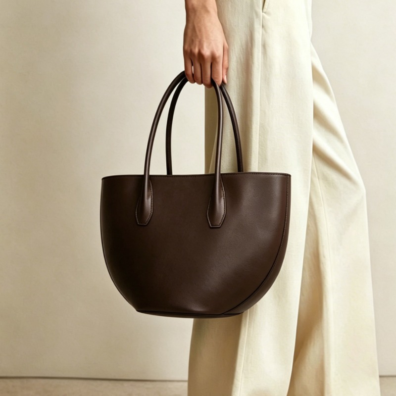 Женская сумка-тоут через плечо – обзор и цена Structured Handbag Top Handle
